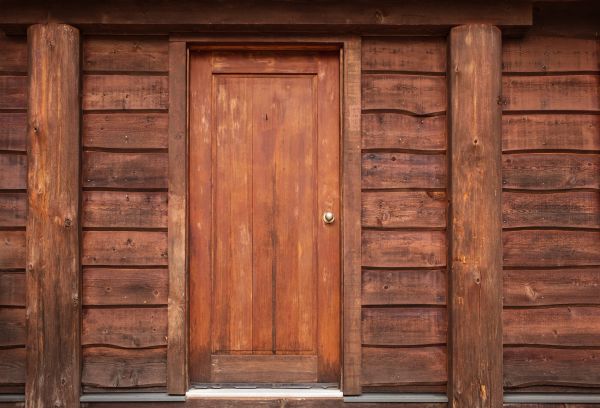 Log Cabin Siding Installation in Burnsville