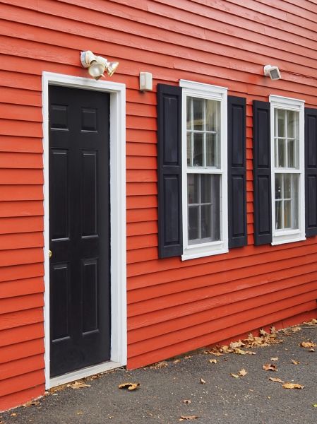 Cost of Red Vinyl Siding Installation in Burnsville