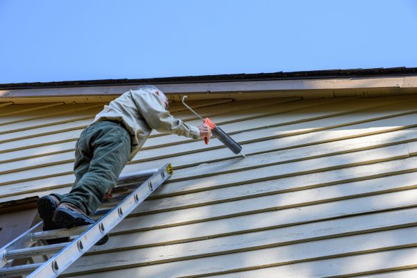 Vinyl Siding Caulk Repair in Burnsville