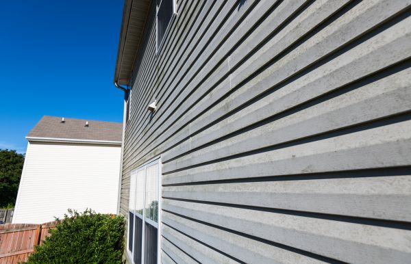 Vinyl Siding Panel Replacement in Burnsville